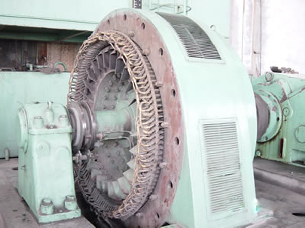 630KW��ѹͬ������ֳ�����